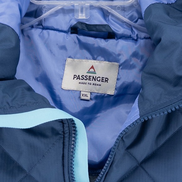 Passenger Women's XXL Juana Recycled Polar Hooded Fleece Jacket Blue Tile Print - Picture 2 of 11